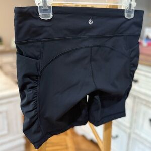 Lululemon Bike Shorts, Size 10 in like new condition!